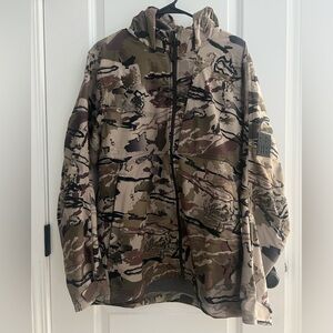 Men’s activewear jacket.